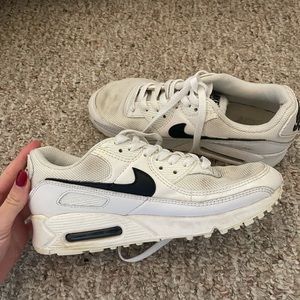 Women’s Nike air max